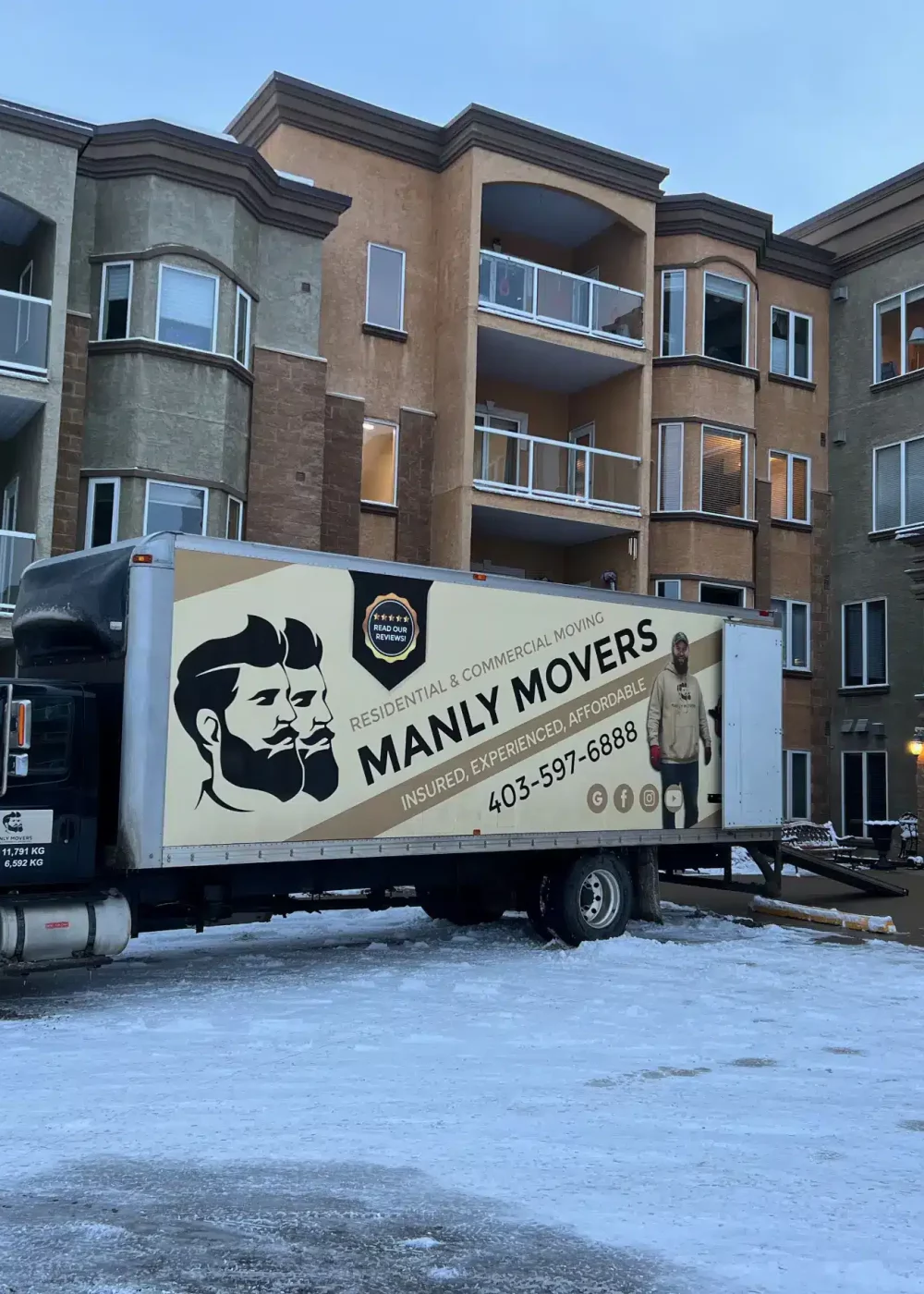 apartment moving-manly movers truck
